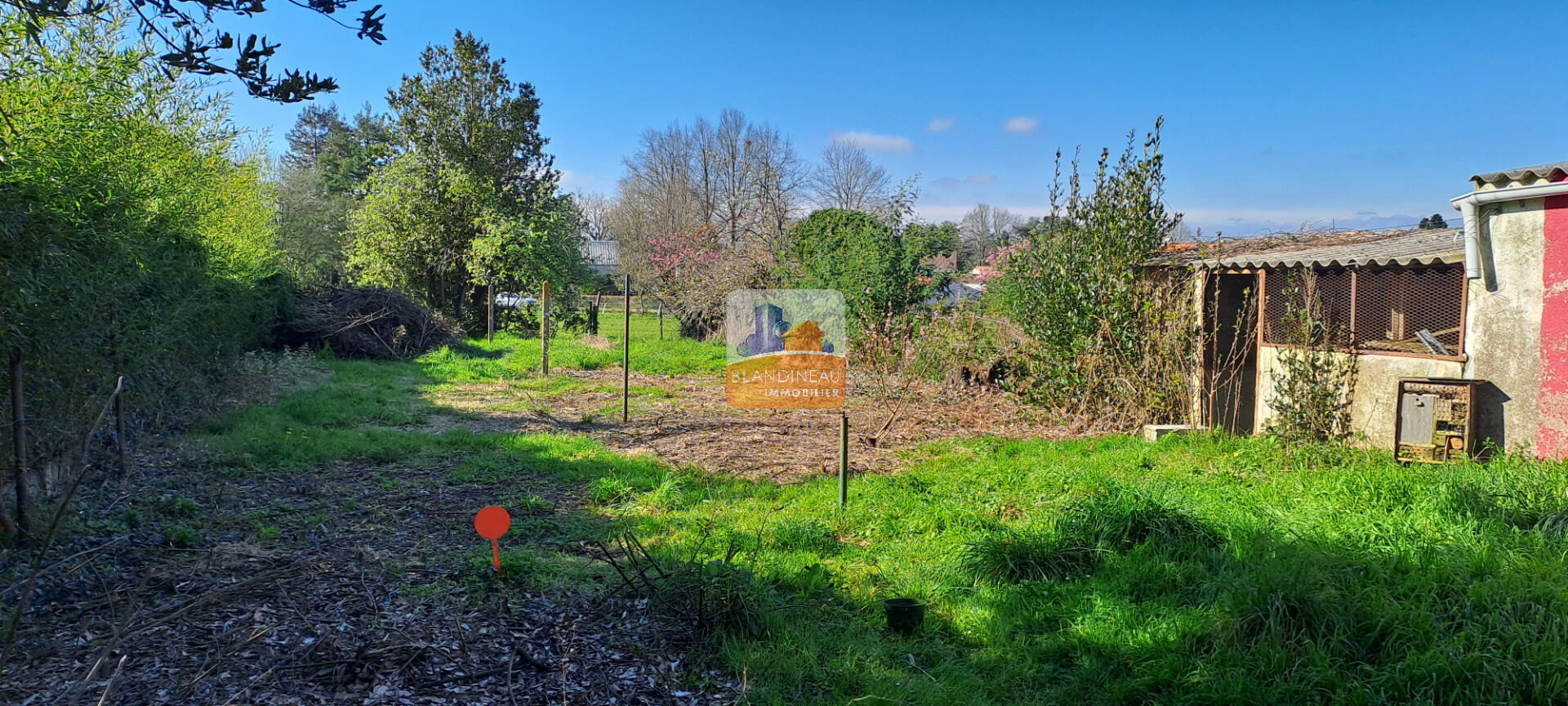 TERRAIN à BOUGUENAIS