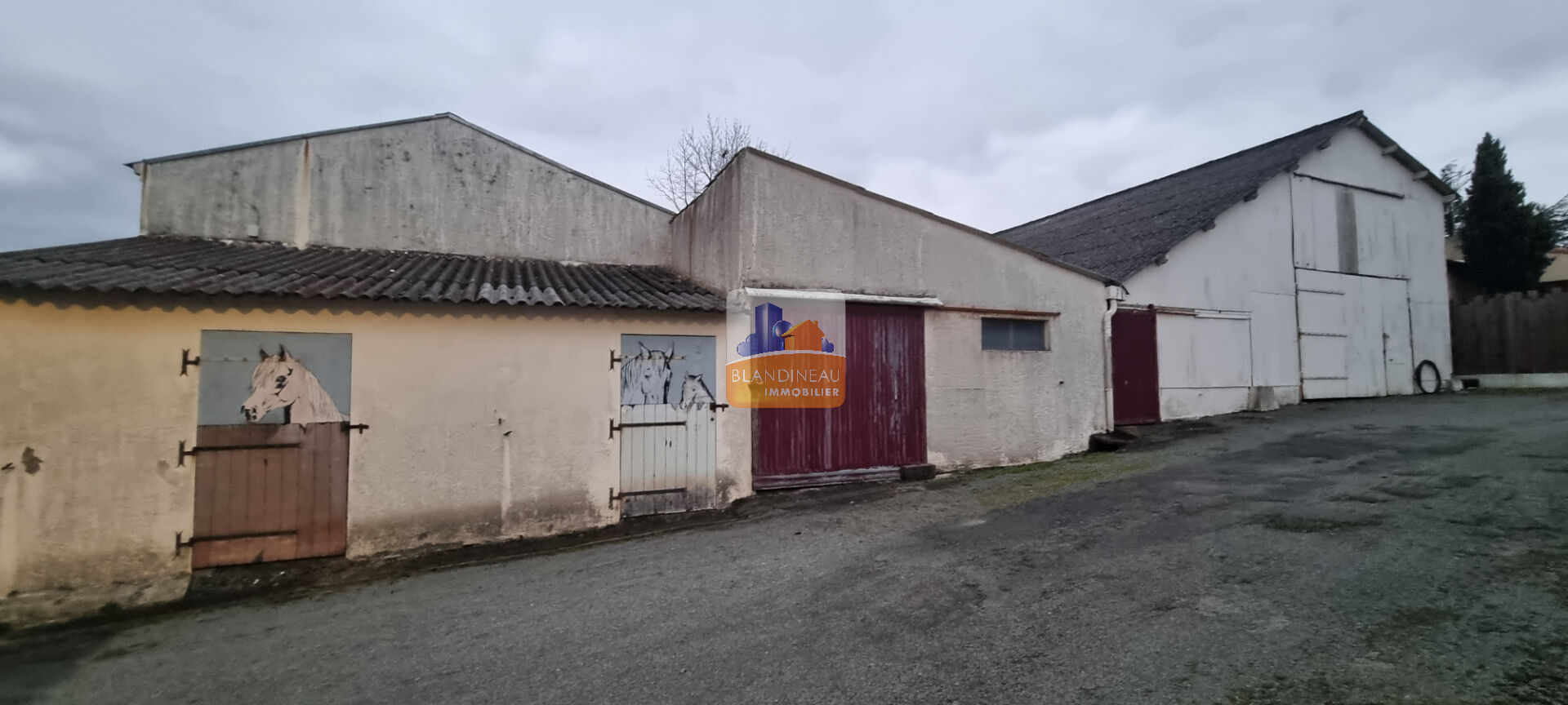 TERRAIN à BOUGUENAIS