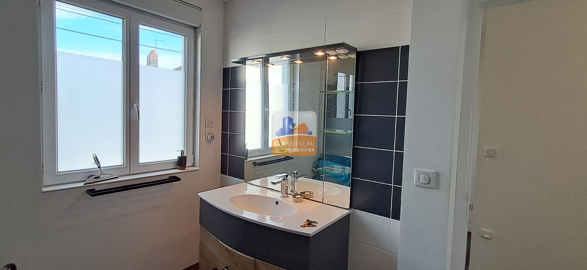 Image MAISON à BOUGUENAIS