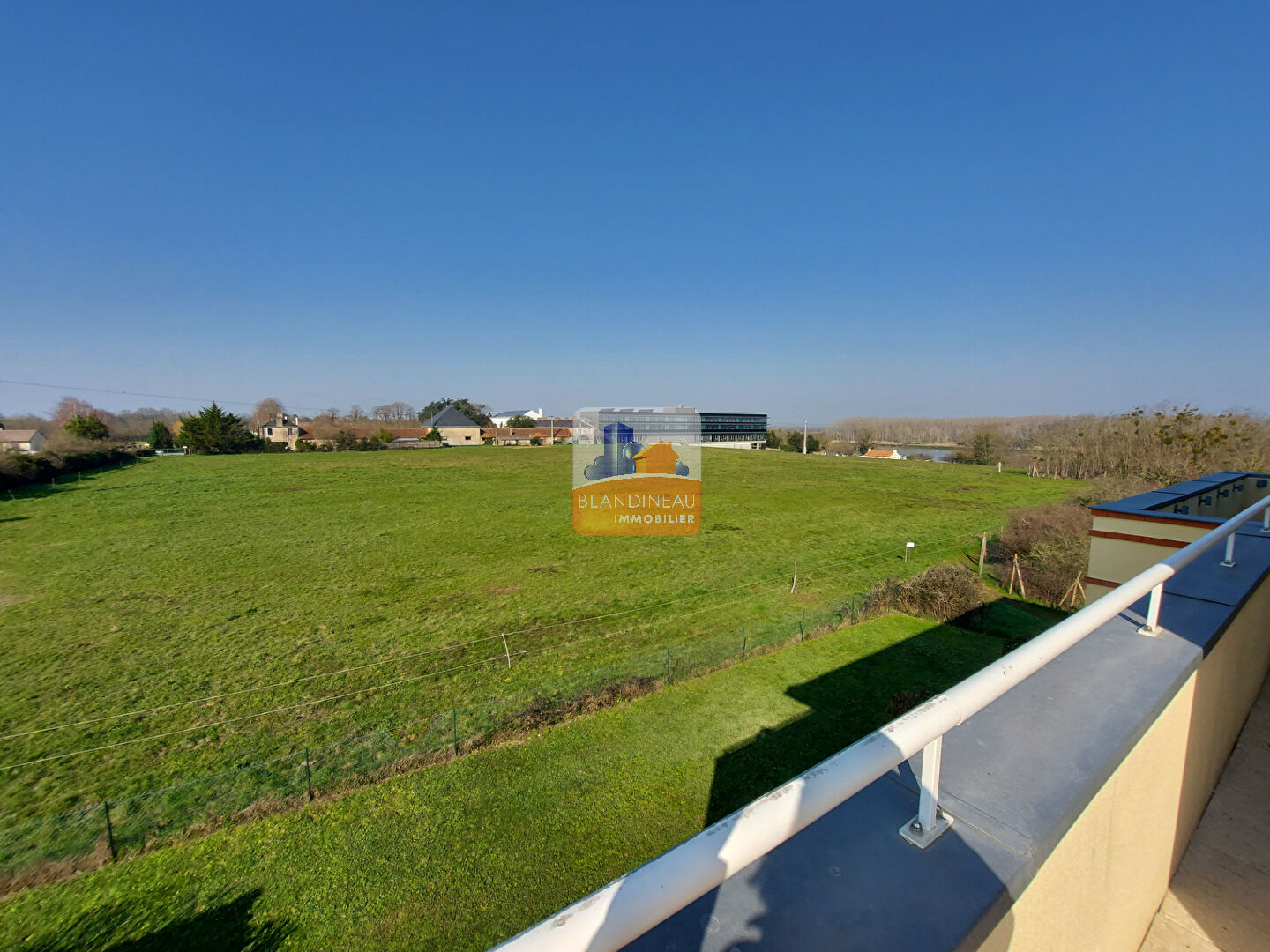 Image APPARTEMENT à LE PELLERIN