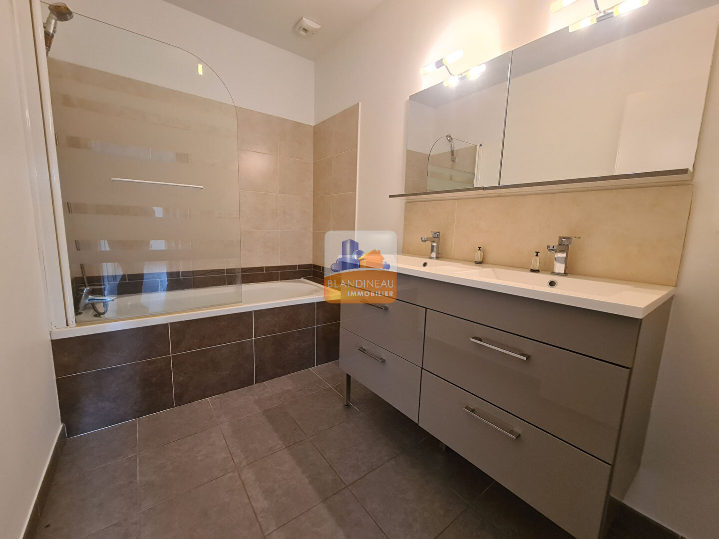 Image MAISON à SAINT JEAN DE BOISEAU