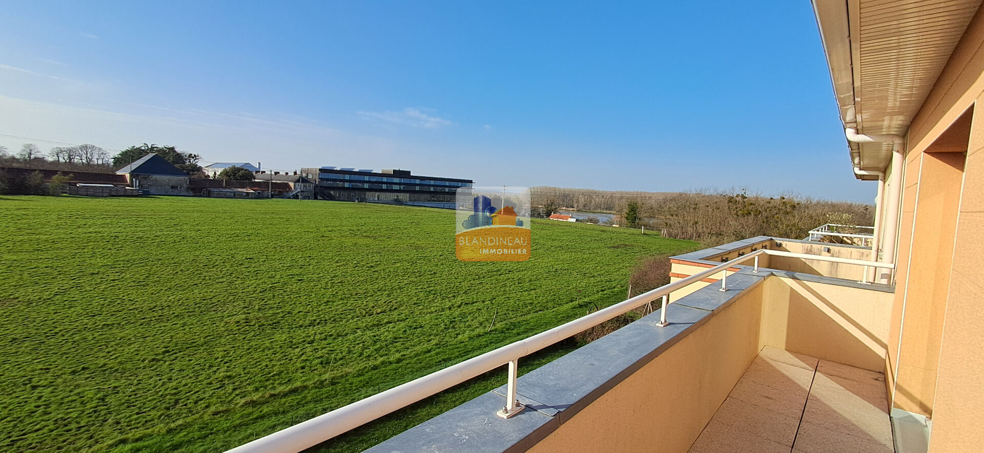 Image APPARTEMENT à LE PELLERIN