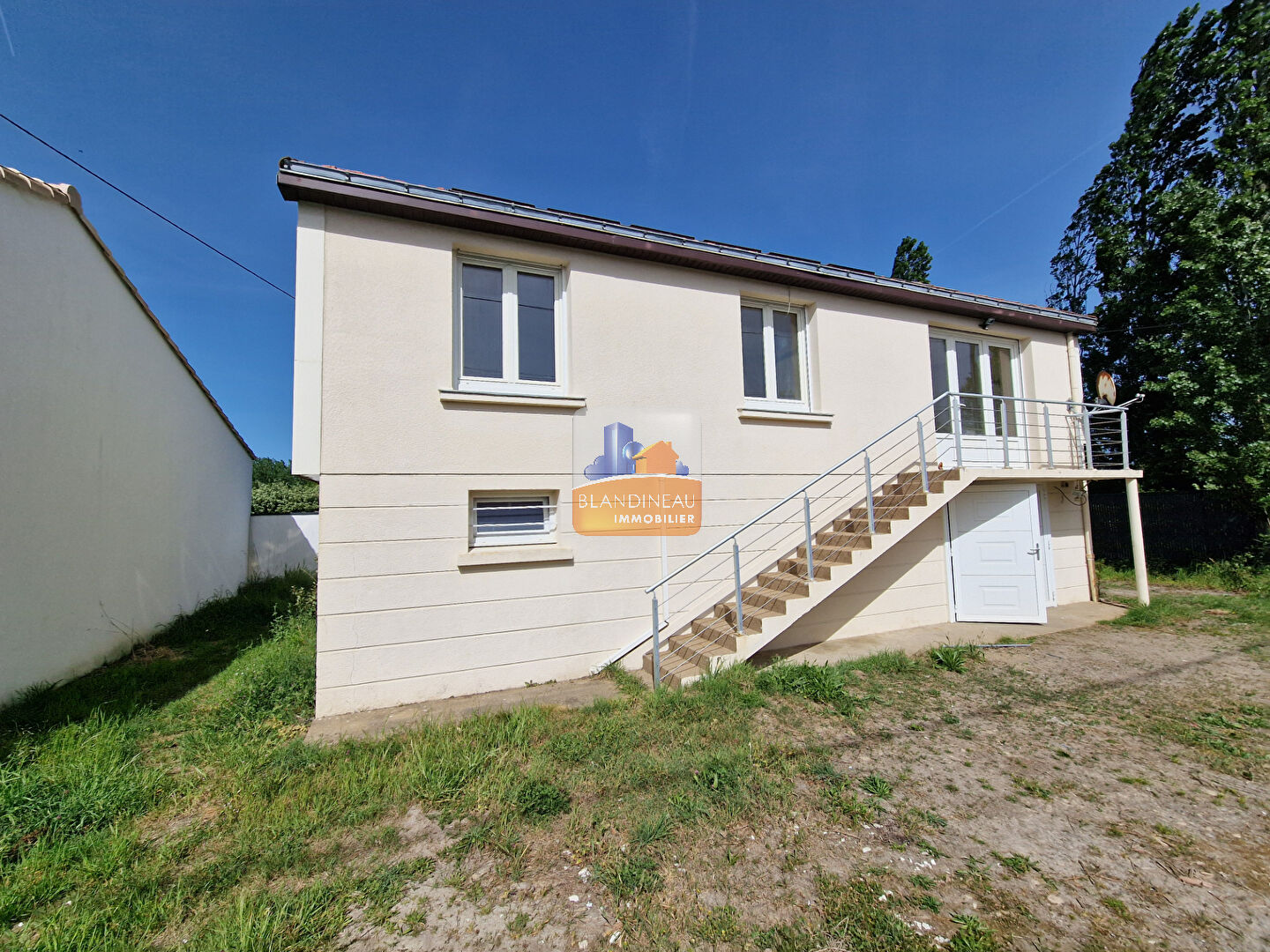 Image MAISON à SAINT LEGER LES VIGNES