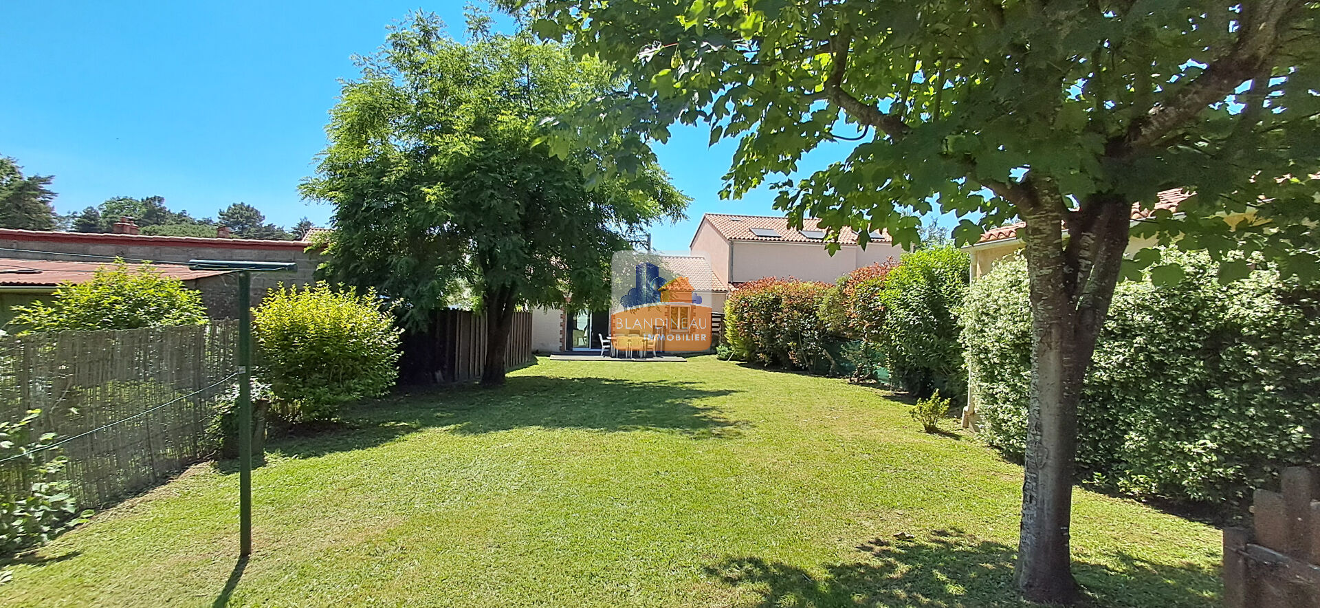 MAISON à BOUGUENAIS
