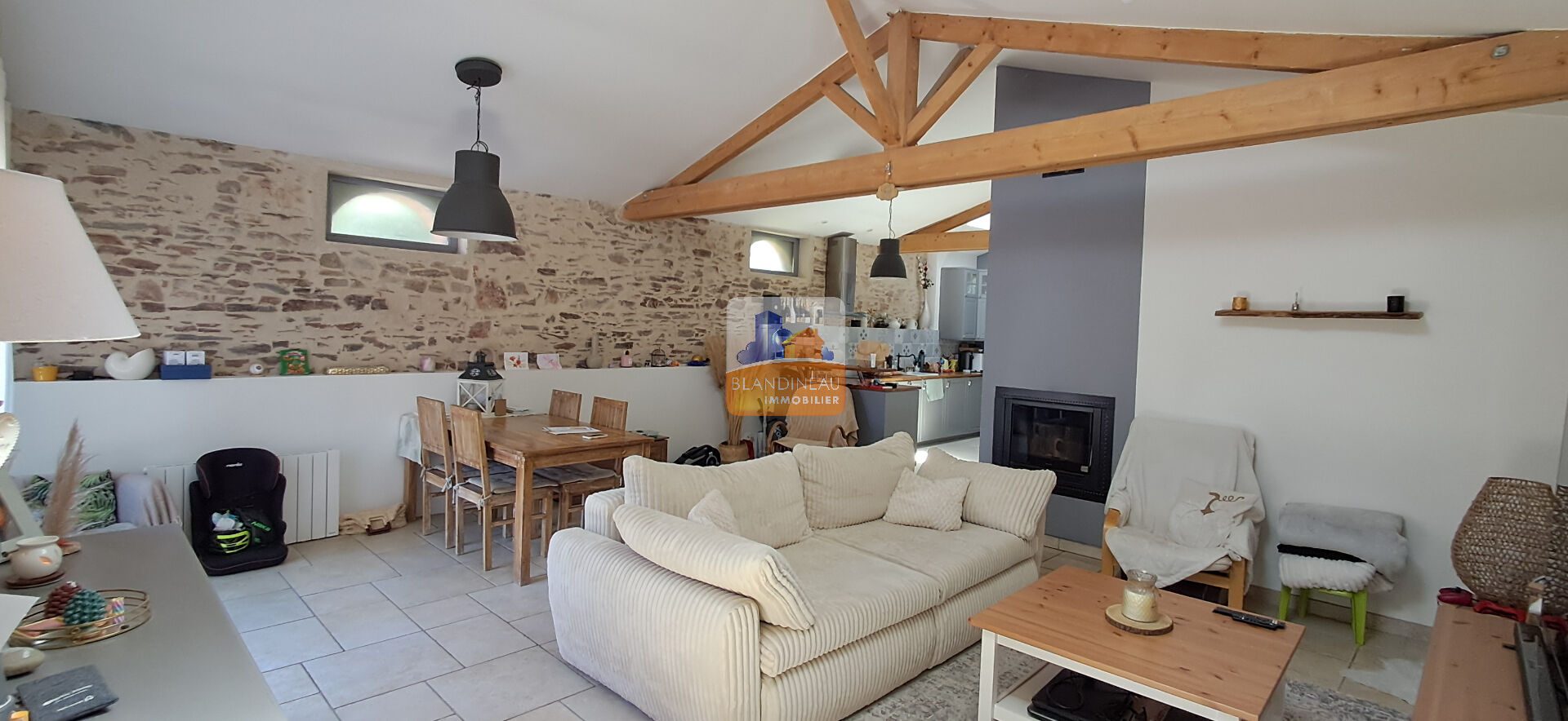 MAISON à ST JEAN DE BOISEAU