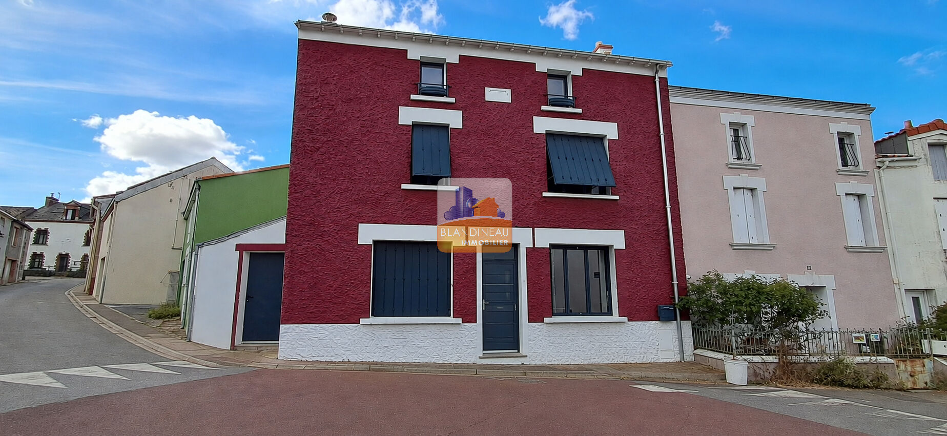 MAISON à ST JEAN DE BOISEAU