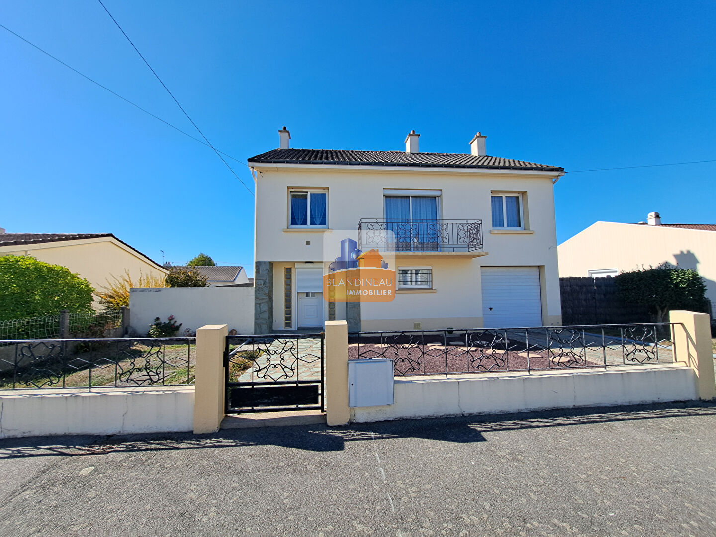 MAISON à ST JEAN DE BOISEAU